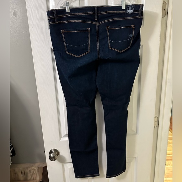 Source of Wisdom Pull-on Jeggings - Picture 3 of 4